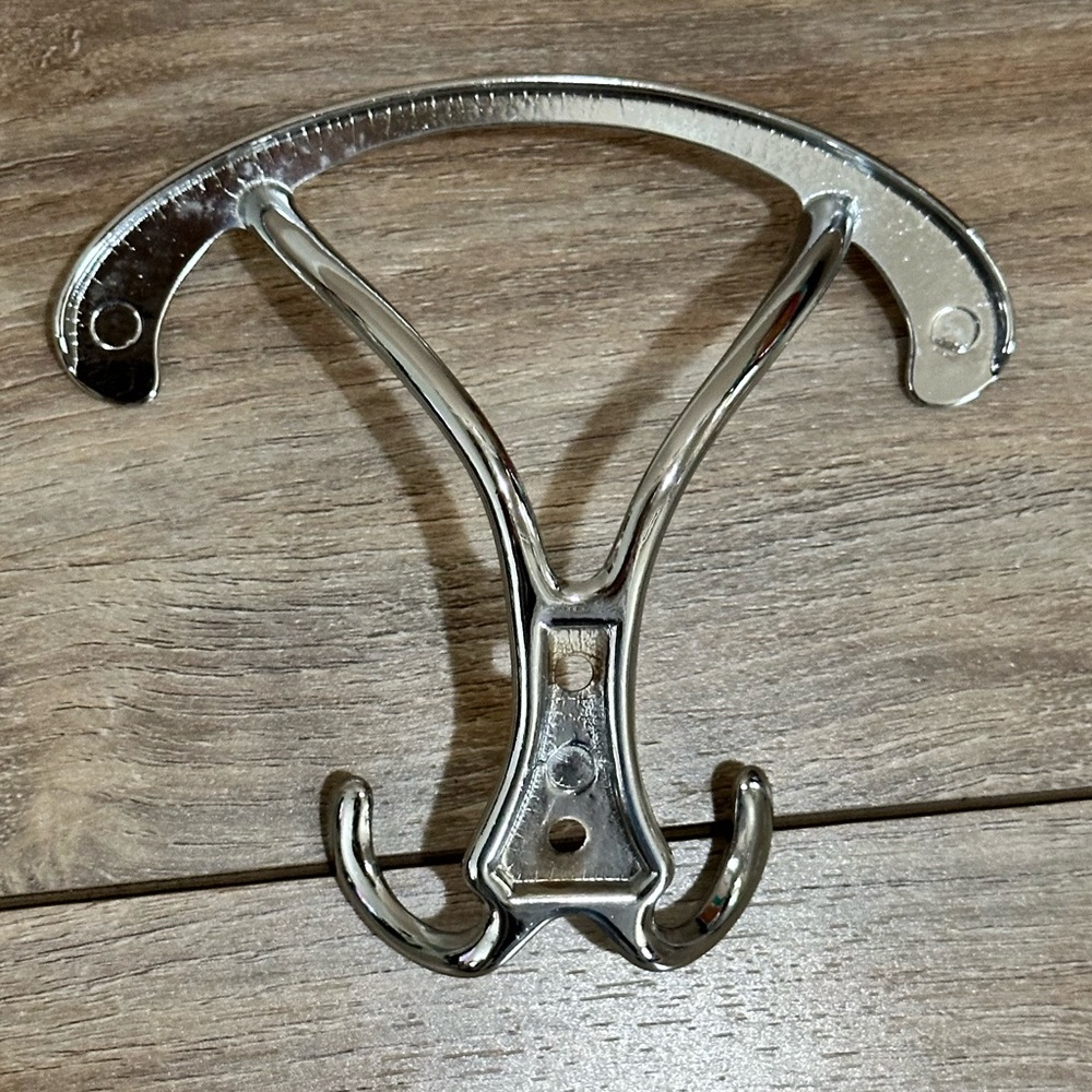 Heavy Duty Circular Top Triple item Silver Wall-Mounted Coat/Purse/Bag Hook - Picture 6 of 6